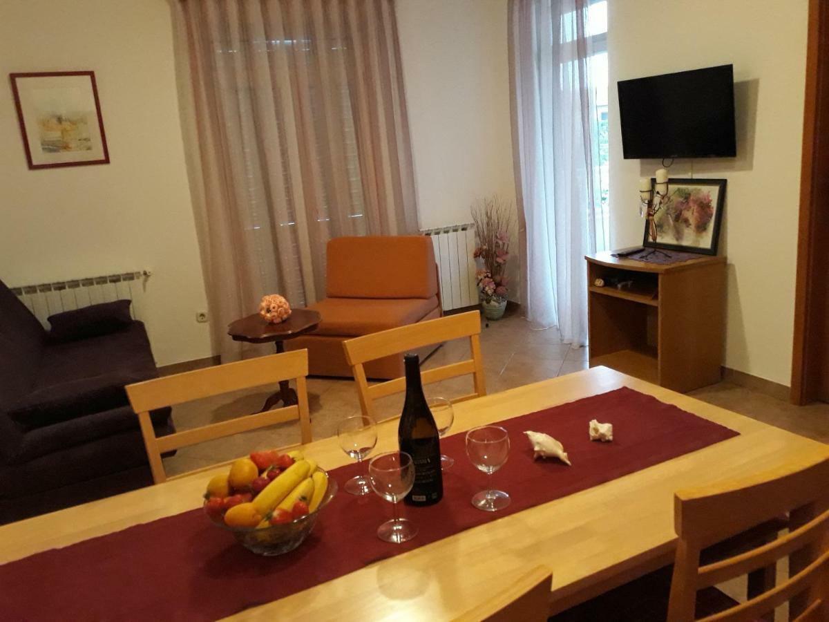 Family Apartments Suzi Rovinj Luaran gambar